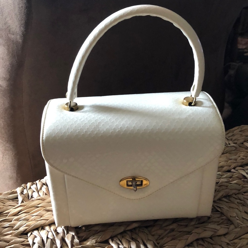 Embossed vintage “box” purse
